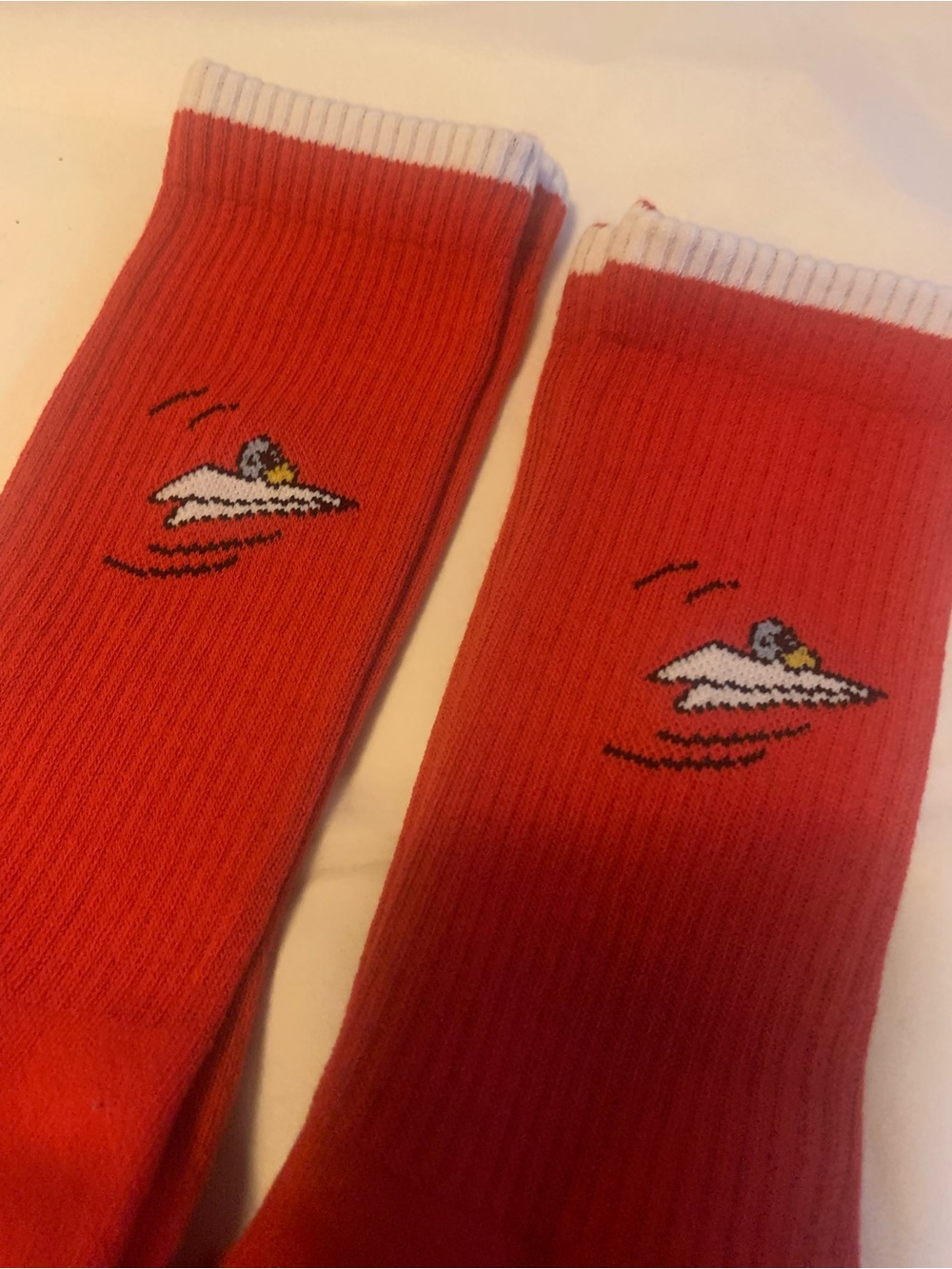 2 pair New Women's Red Bombas x Peanuts Red Calf socks - Picture 2 of 4